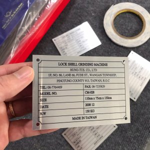 In tem nhôm và cắt hình theo yêu cầu giá gốc tận xưởng