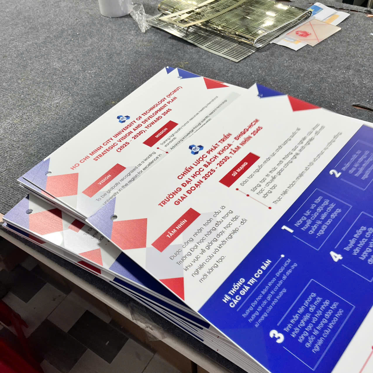 In Ấn Mạnh Dũng