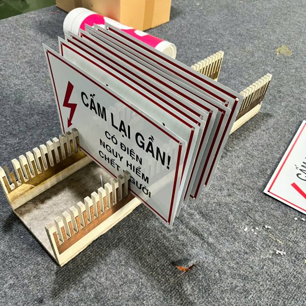 In Ấn Mạnh Dũng