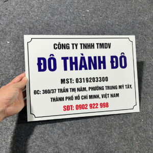 In bảng hiệu bằng alumium, bền đẹp giá gốc tận xưởng