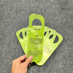 In thẻ treo cửa phòng cho Khách sạn, in nhanh gia xưởng